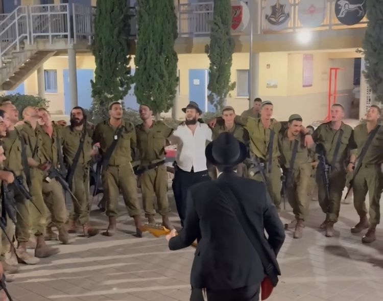 ערב ראש חודש בבא"ח צנחנים עם האמן החב"די